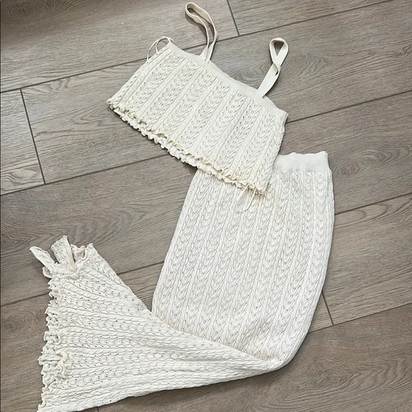 Cream Knit Two-Piece Set - Picture 2 of 5